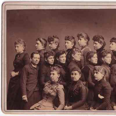 Elizabeth (McConnell) Sheldon [1865-1941] [Back row, far left]