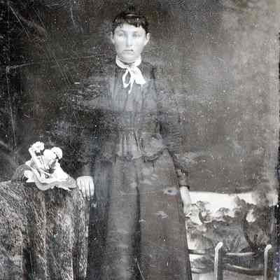 Vance-McFarland Album 02, Photo 13 - Unidentified / Identification Conflict