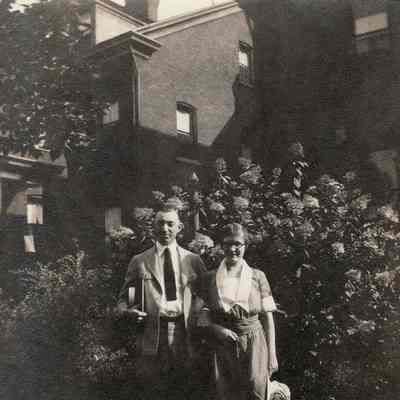 Emmett Foster Cary [1893-1980] and his wife, Dorothy Simpson (Minor) Cary [1894-1969]