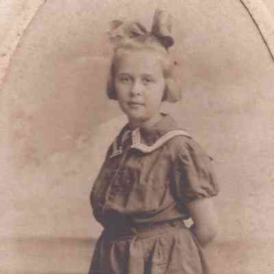 Helen (Denny) Howard [1896-1981]