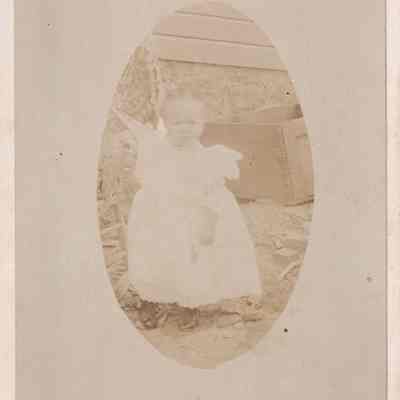 Vance-McFarland Album 04, Photo 16: See WEB LINKS to DOWNLOAD high-resolution image.