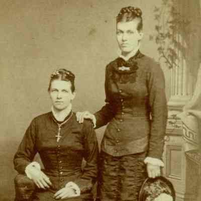 Maria (Kent) Thomas [STANDING]