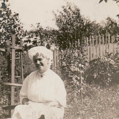 Martha Jane (Hoult) Toothman [1850-1931]