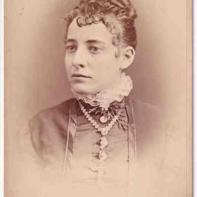 Pauley-Thompson Album, Photo 38 - Margaret Virginia (Thompson) Pauley: See WEB LINKS to DOWNLOAD high-resolution image.