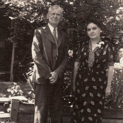 Harry Sterling Toothman [1872-1951] and his sister, Margaret Lee (Toothman) Wilson [1882-1970]