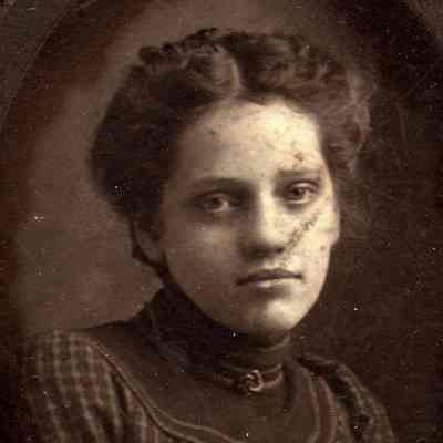 Unidentified woman who may have been connected to Clyde J. Headlee [1880-1904]