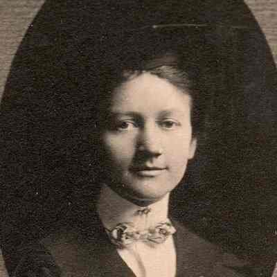 Nettie E. (Waychoff) Meek [1886-1971], Waynesburg College, Class of 1913