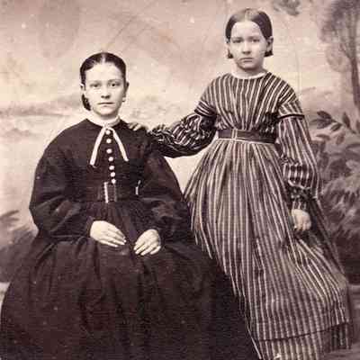 Crago-Spencer Album 02, Photo 15 - Elizabeth (Scott) McNay and Anna (Scott) Milliken