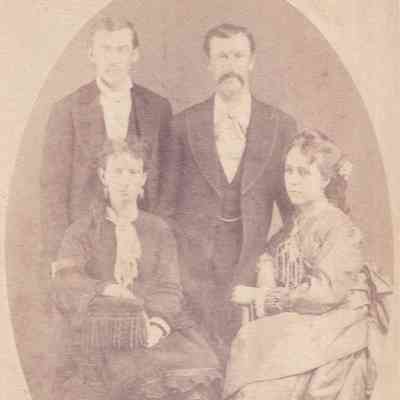 Eleanor (Morris) Linskea Album, Photo 28