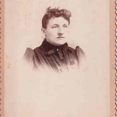 Vance-McFarland Album 02, Photo 01 - Maggie Brewer: See WEB LINKS to DOWNLOAD high-resolution image.