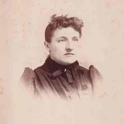Vance-McFarland Album 02, Photo 01 - Maggie Brewer