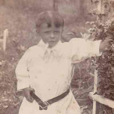 Lyle Edward Lantz [1906-1993]