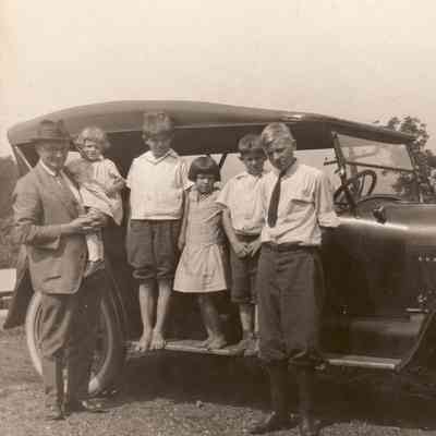 William Homer Whetzel [1880-1944] on left and his son, Walter Whetzel [1910-1999] on right