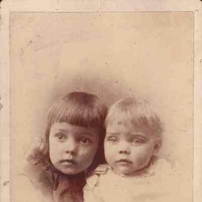 Josephine (Inghram) Miller [1888-1984] and Mabel (Inghram) Herrold [1891-1973]