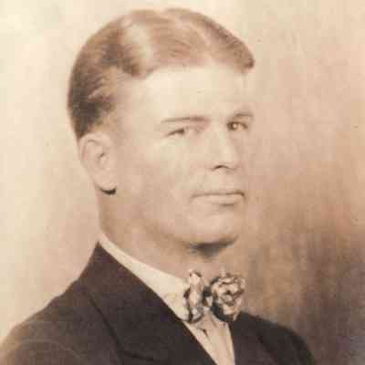 Believed to be Stewart Osborn Sims [1899-1986]