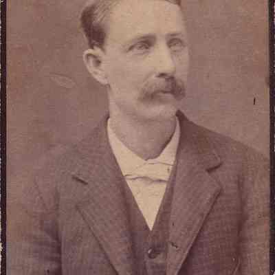 Phelan-Walker Album, Photo 31: See WEB LINKS to DOWNLOAD high-resolution image.