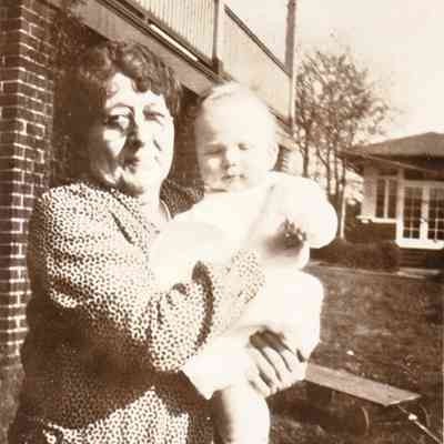 Pauley-Thompson Album, Photo 50 - Cora Lee (Rogers) Rogers holding her grandson William Cyrus Meyer