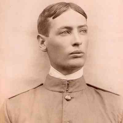 Johnson Album 01, Photo 02 - Harry James Rhodes in his Spanish American War uniform