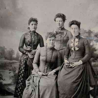 Inghram sisters and friends