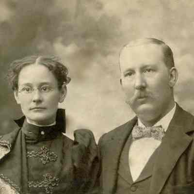 Thomas Harvey Day [1867-1933] and Martha Alvilda (Teagarden) Day [1869-1961]