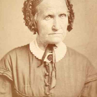 Pauley-Thompson Album, Photo 28 - Margaret (Bowler) Thompson
