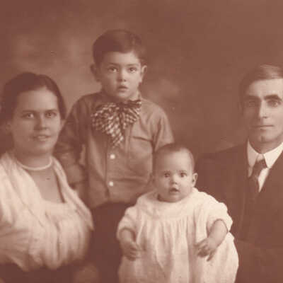 Garfield Arthur Hartzell and Nellie Bly (Throckmorton) (Hartzell) Ely family