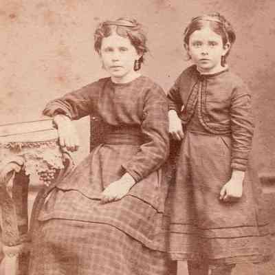 Daughters of James Throckmorton & Mary Malvina Harvey