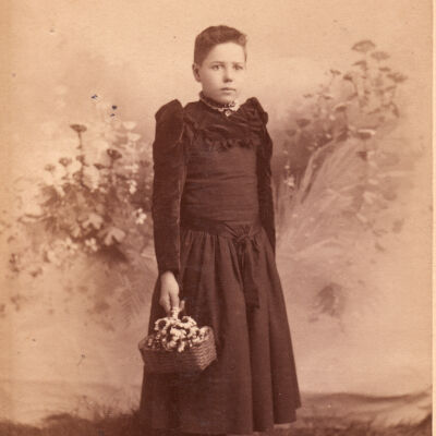 Rice-Fordyce Album 01, Photo 12 - Lillian Maude (Rice) Kent [1880-1933]