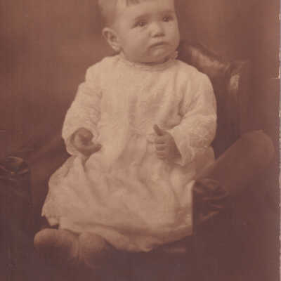 Kline-Moredock Album 01, Photo 07 - Doris Mae (Swann) LaRue [1920-2001]