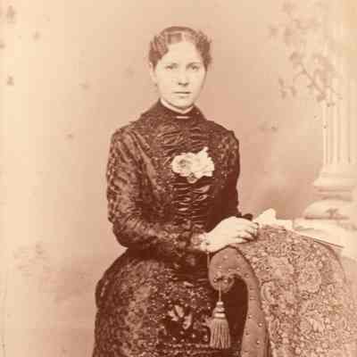 Emma (Ragan) Pipes [1860-1943], Waynesburg College, Class of 1882