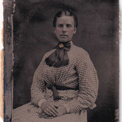 Willis-Nutt Album, Photo 07