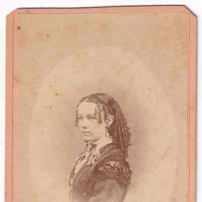 Sarah Bonar "Sadie" (Buchanan) McConnell [1850-1871]: See WEB LINKS to DOWNLOAD high-resolution image.