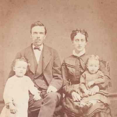 Mason-Scott Album, Photo 08 - Oliver Perry Scott [1847-1916] and Mary Jane (Grimes) Scott [1849-1928] family