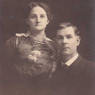 Silas Harry Throckmorton [1868-1946] and his wife, Minnie Cora Bell (Smith-Ballinger) Throckmorton [1876-1952]