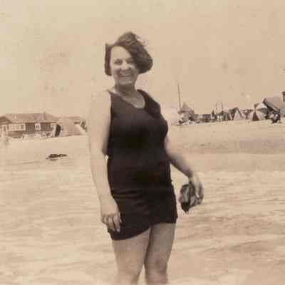 Grace Emma (Iams) Meek [1890-1958]