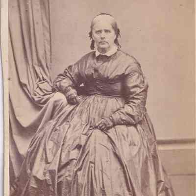 Eleanor (Morris) Linskea Album, Photo 21 - Believed to be Eleanor A. (McCormick) Morris [1812-1882]: See WEB LINKS to DOWNLOAD high-resolution image.