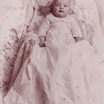 Kline-Moredock Album 01, Photo 08 - Nellie Virginia Kline [1893-1938]