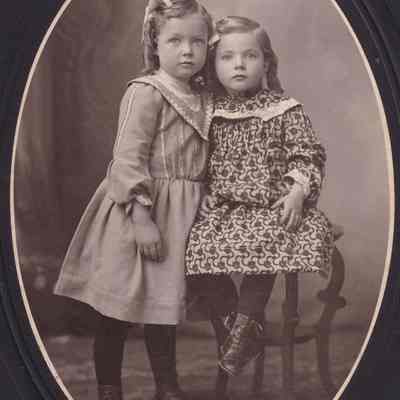 Hazel Irene (Jury) Welsh [1898-2006] and Coral Maurine (Jury) Burdon [1900-1943]