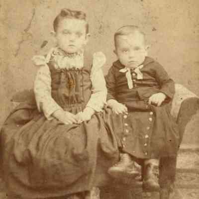 Mary "Mamie" (Throckmorton) Bonham and Robert Lawrence Throckmorton Sr.