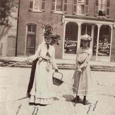 Waynesburg Album, Photo 31 - Ray, Swart, Walton on High Street in Waynesburg, Greene County, Pennsylvania