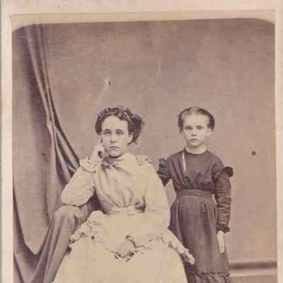 Luella (Morris) Baily [1862-1936] on right: See WEB LINKS to DOWNLOAD high-resolution image.