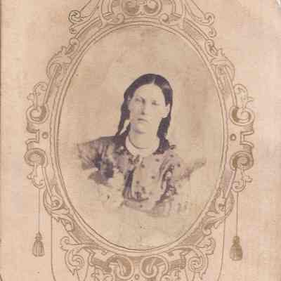 Eleanor (Morris) Linskea Album, Photo 20 - Believed to be Margaret (Fordyce) Stephens [1843-1863]: See WEB LINKS to DOWNLOAD high-resolution image.