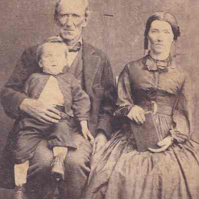 Eleanor (Morris) Linskea Album, Photo 19