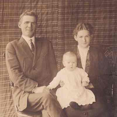 Albert Blaine Davis and Florence (Areford) Davis family