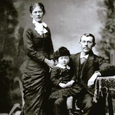 Asa Warren Morris [1857-1921] and Mary Elizabeth (Call) Morris family