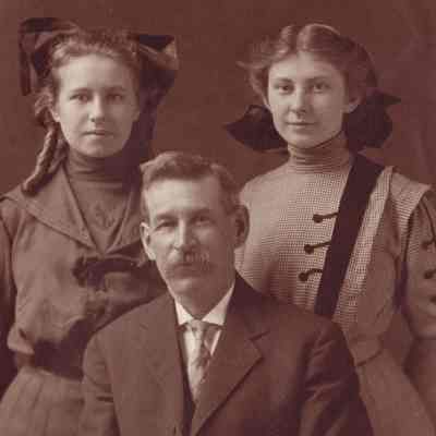 George Harvey Elms and Evaline Florence (Morris) Elms family