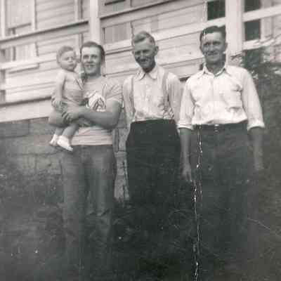 Frank Eastman Moore [1877-1966] family - 4 Generations