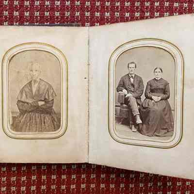 Eleanor (Morris) Linskea Album