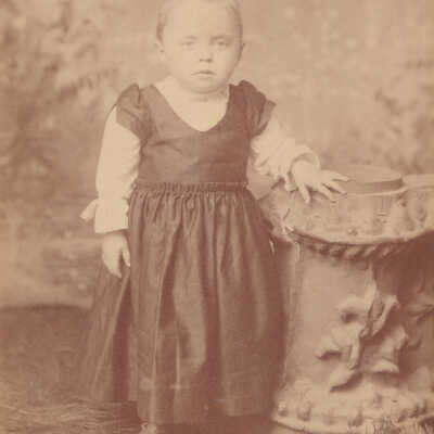 Ammons-Moredock Album 02, Photo 18 - Nellie Pearl Ammons [1889-1988]