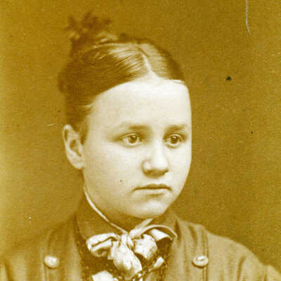 Staggers-Bowlby Album 01, Photo 32 - Isabelle "Belle" Bowlby